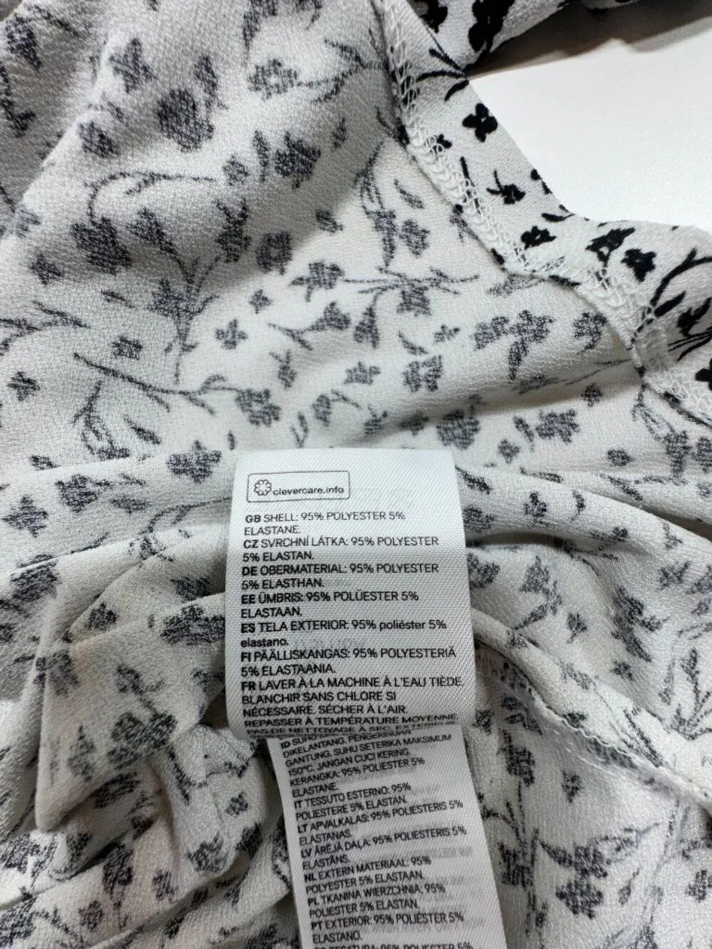 H&M White & Black Ditsy Floral Puff Sleeve Blouse Top – XL - Picture 11 of 12